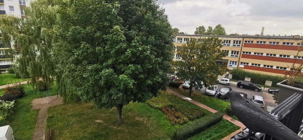 Kawalerka Z Balkonem 27 Apartman Częstochowa Kültér fotó