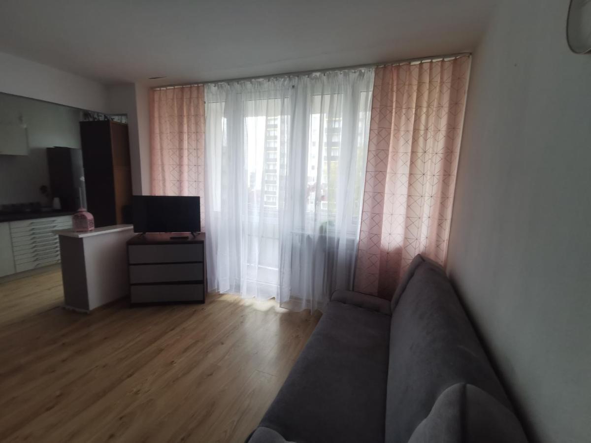 Kawalerka Z Balkonem 27 Apartman Częstochowa Kültér fotó